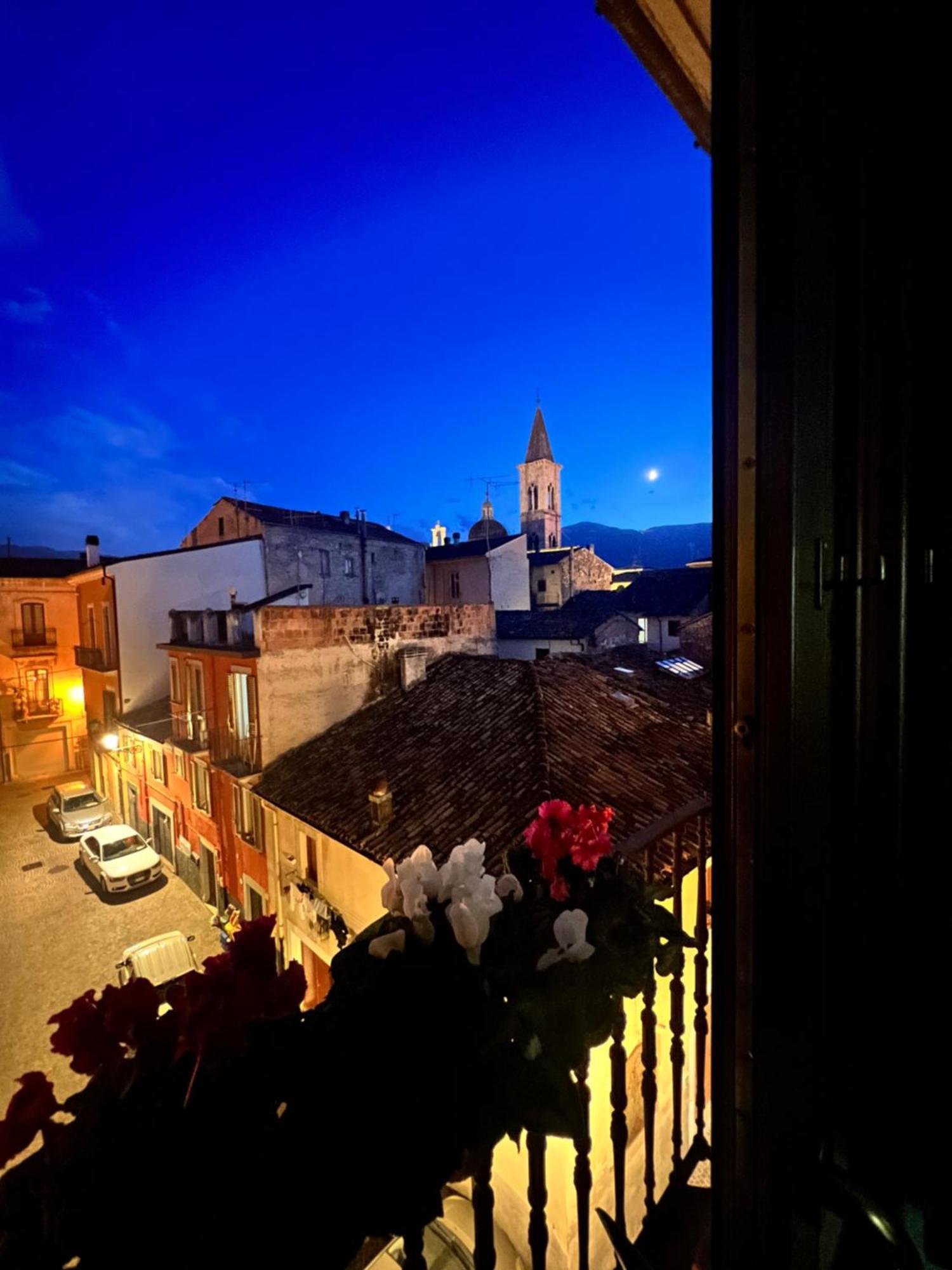 Regina D'Aragona Casa Vacanze Sulmona Exterior foto